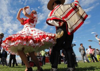 Cómo celebrar Fiestas Patrias sin pasarse de la raya y manteniendo el equilibrio.