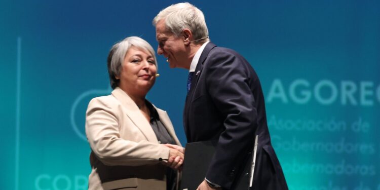 Encuesta de Criteria tras el debate: Jara y Kast permanecen igual, Matthei disminuye, mientras que Kaiser, Marco y Mayne-Nicholls aumentan.