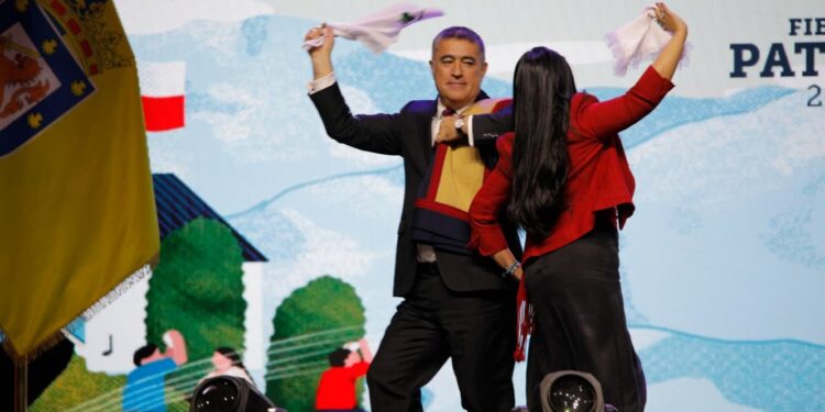 Santiago dio inicio a las Fiestas Patrias haciendo un llamado a la unidad, la seguridad y al diálogo.