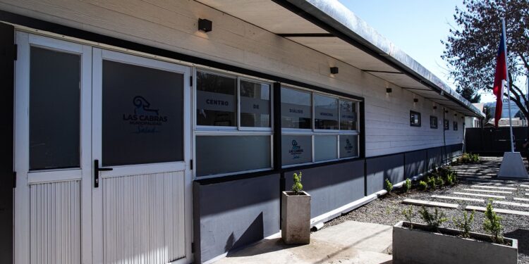 Con fondos del royalty minero se inaugura Centro de Diálisis Municipal en Las Cabras.