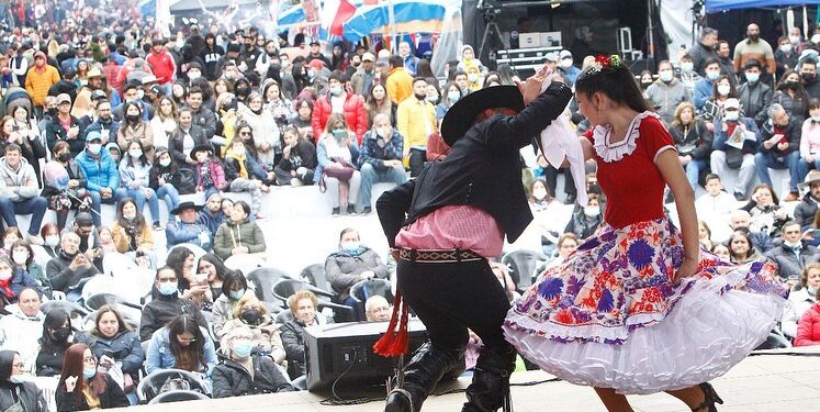 Fiesta de la Chilenidad: Talca se alista para cinco días de celebraciones en el Parque Río Claro.
