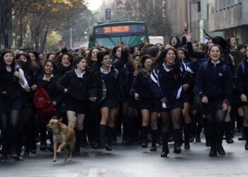 Municipalidad de Santiago da la espalda a las movilizaciones estudiantiles.