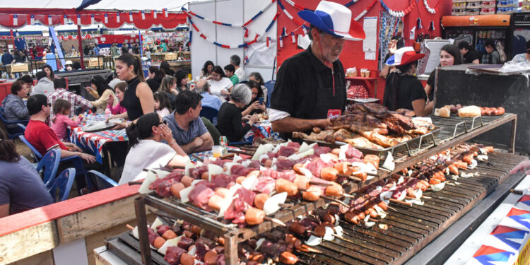 Fiestas Patrias 2025: Disfruta de un extenso 18 sin gastar demasiado.