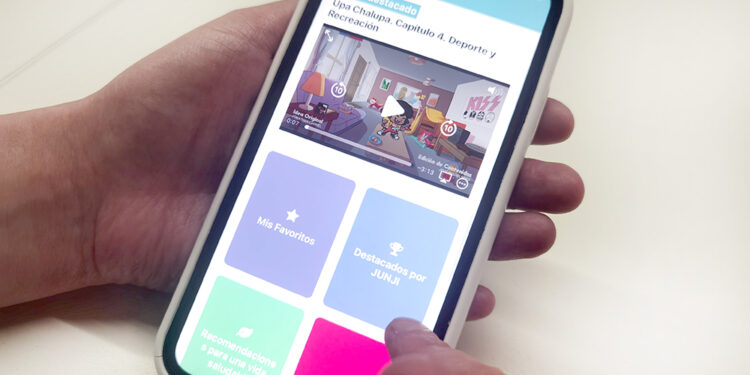Contraloría critica el elevado gasto de JUNJI en una aplicación digital de escaso uso.