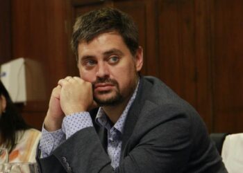 Las elecciones tienen que ser definidas por chilenos.