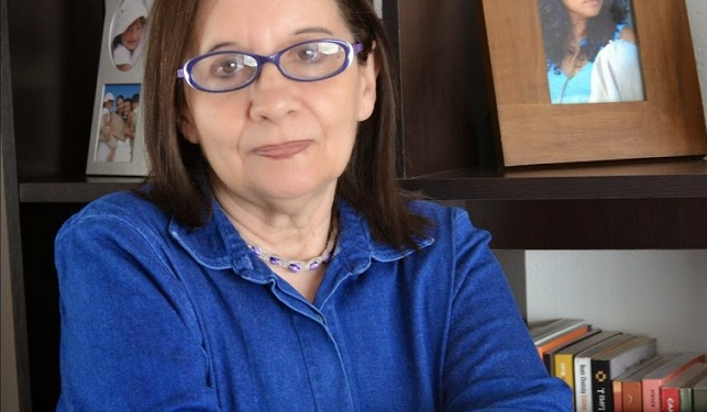 La autora peruana Carmen Ollé recibe el Premio Iberoamericano de Letras José Donoso 2025.