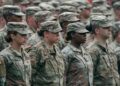 Veteranas del Ejército de EE.UU. responden al secretario de Defensa: «Nadie solicitó un trato privilegiado»