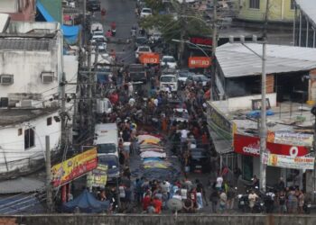 Fiscalía Nacional identifica vínculos entre bandas chilenas y el Comando Vermelho, pero aclara que no hay evidencia de su presencia en el país.