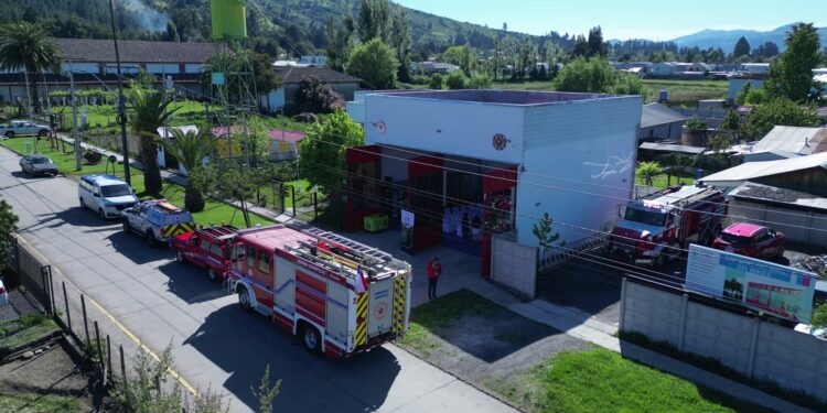 Hualañé mejora su infraestructura de emergencia con un nuevo cuartel de Bomberos.