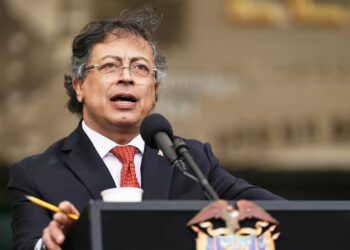 Petro expulsa a la delegación diplomática de Israel en Colombia tras la detención de dos compatriotas a bordo de la flotilla.