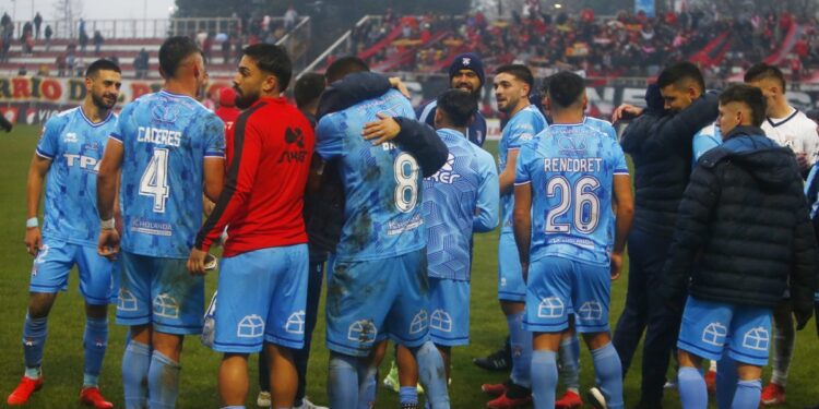 San Marcos de Arica alimenta la esperanza del título tras ganar a San Felipe.