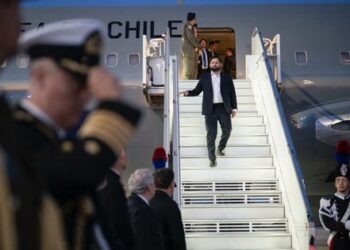 Se activa el protocolo sanitario tras la llegada del avión presidencial desde Roma.