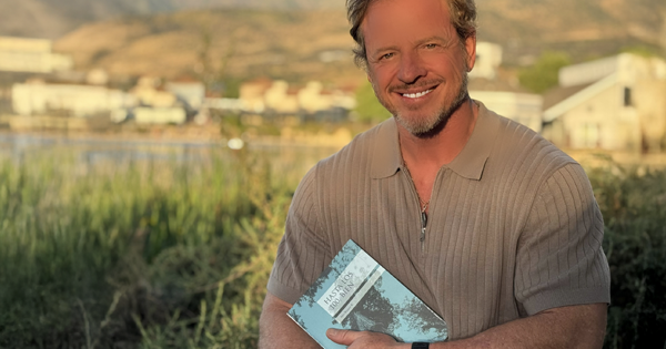 «Hasta los 100, ¡todo bien!»: Alex Wiesner plantea una nueva manera de abordar la salud y la longevidad.