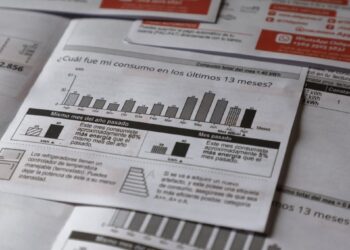 Informe indica que el error en el cobro de tarifas eléctricas aún no ha impactado a los hogares: solo se han recaudado 2 de los US$110 millones.