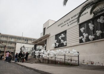 Ministerio de Educación cancela el Simce en la escuela del estudiante que falleció en un accidente provocado por delincuentes en Recoleta.