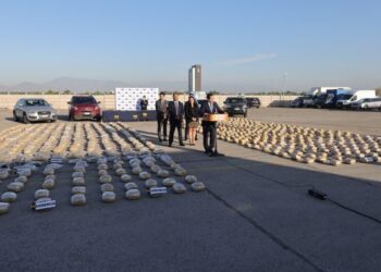 Detenidos en un operativo que resultó en la incautación de 800 kilos de droga permanecerán en prisión preventiva.