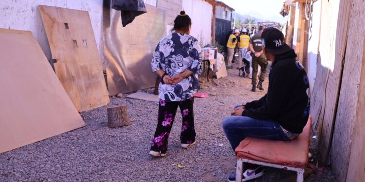 Desalojo inminente de la toma Dignidad a pesar de amenazas de muerte y ataques armados contra los funcionarios municipales de La Florida.