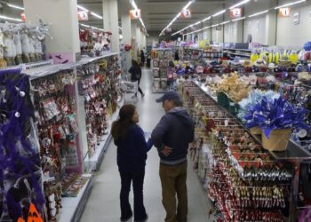 Informe de la Cámara de Comercio revela que el 41% de los centros comerciales chinos comercializa productos falsificados.