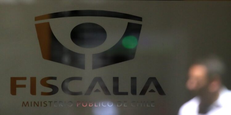 Fiscalía añade cinco nuevos cargos por negociación incompatible contra exadministrador municipal de Chillán.