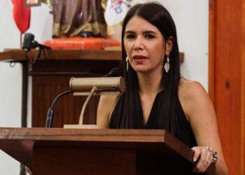 Después de cinco años de investigación, el tribunal archiva la causa contra Katherine Martorell en el caso Motorola.