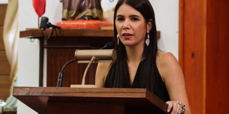 Después de cinco años de investigación, el tribunal archiva la causa contra Katherine Martorell en el caso Motorola.