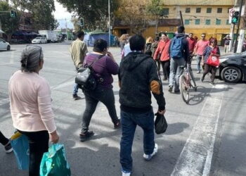 Confianza del consumidor en Chile sigue en baja y se ubica en el puesto 25 a nivel mundial.