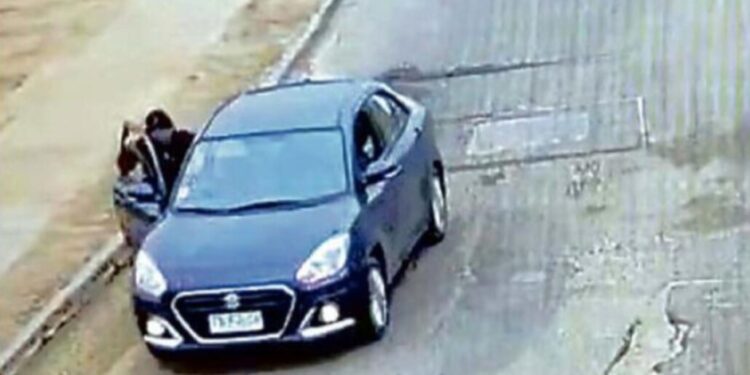 Profesor detenido por asalto tras ser identificado por un alumno: menor fue arrastrado en Cartagena.