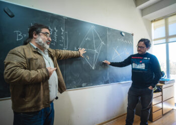 ¡Inédito! Científicos chilenos solucionan un problema matemático que estuvo sin resolver durante 70 años.