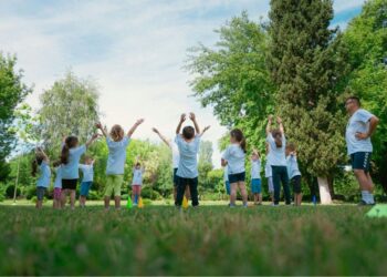 Estudio de la U. de Chile muestra que niños y adolescentes tienen poca condición física.