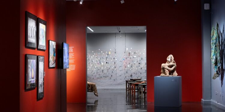 Exposición «Mujeres Artistas +60» llega a Lo Barnechea.