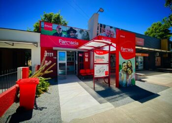 Parral denuncia serias irregularidades en la corporación asociada a la Farmacia Comunal y promueve una querella por posible fraude al fisco.