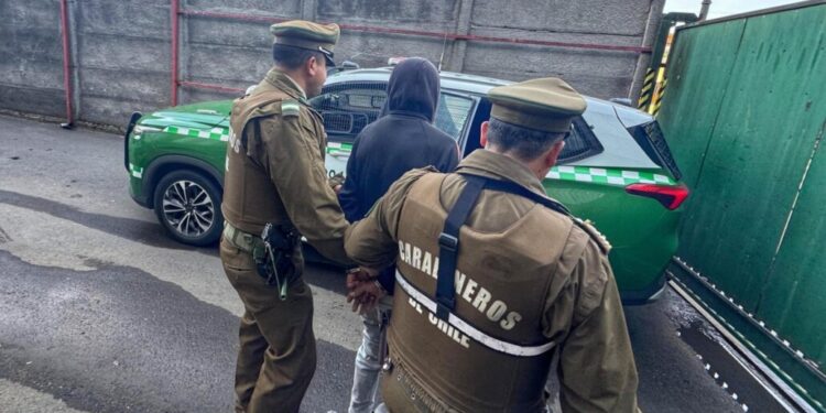 Operativo en Los Ángeles resulta en varias detenciones, incluyendo a un anciano acusado de abuso sexual a una menor.