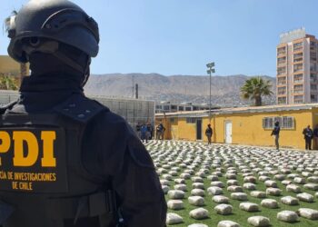 Confiscan 1,3 toneladas de estupefacientes en operativos policiales contra el crimen organizado y el narcotráfico transnacional en Antofagasta.