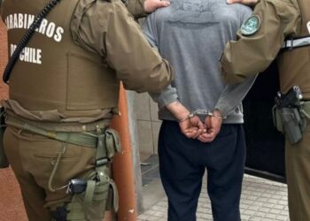 Detienen a hombre que amenazó de muerte con un cuchillo al propietario de una famosa panadería en Los Ángeles.