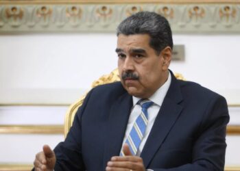 Maduro anula el acuerdo energético con Trinidad y Tobago, acusándolos de transformarse en el «portaaviones» de Estados Unidos.