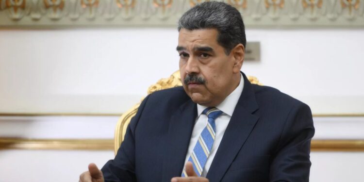 Maduro anula el acuerdo energético con Trinidad y Tobago, acusándolos de transformarse en el «portaaviones» de Estados Unidos.
