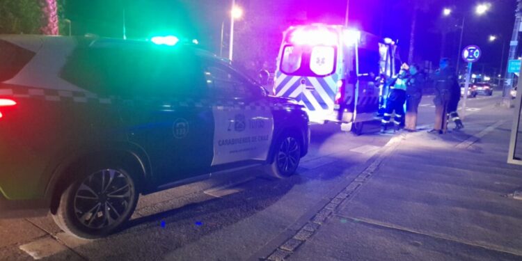 Accidente provoca lesiones a un motociclista en el norte de Los Ángeles.