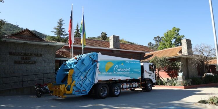 Municipalidad de Curacaví renueva su flota de recolección de basura.