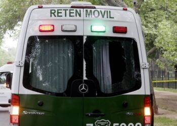 Hombre de 33 años muere en la patrulla policial tras ser arrestado por violencia intrafamiliar en La Serena.