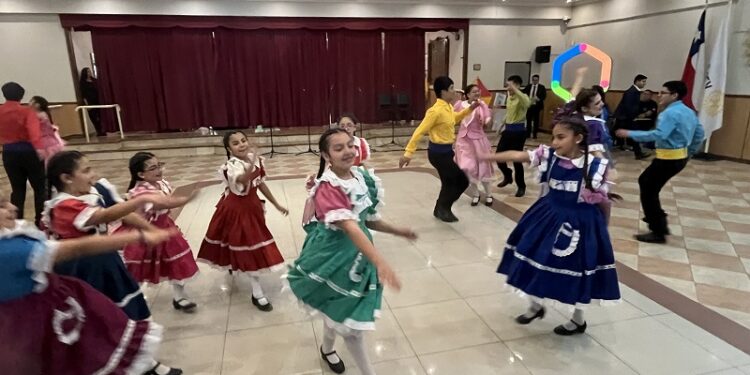 «Los Chenitas» festejaron 61 años con un libro que recoge su huella en el folclor a nivel local y nacional.