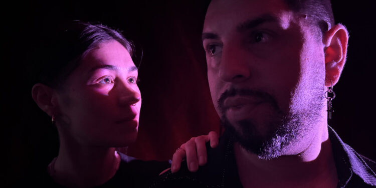 Danza, teatro y lengua de señas se juntan en una obra inclusiva.