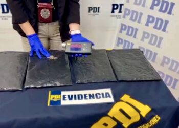 Detienen en el aeropuerto de Pudahuel a un pasajero chileno llegado de España con más de 5 kilos de éxtasis en su equipaje.