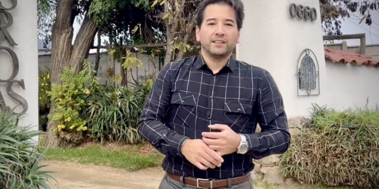 Javier Olivares confía en que el PDG obtenga dos diputados en la V Región y se compromete a mejorar el transporte en el Distrito 6.