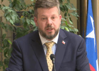 [VIDEO] Kaiser afina su discurso: promete cerrar la frontera con Bolivia y romper tratados internacionales.