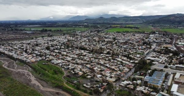 Cielos nublados en Colina: pronostican lluvias y baja de temperaturas.