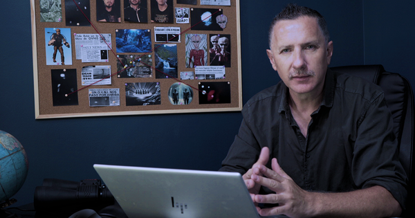 Se presenta «Contacto de Otra Dimensión», un libro que relata un caso OVNI.