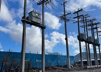 Generadoras desmienten haber llegado a un acuerdo con el Gobierno para compensar a los usuarios por el error en las tarifas de la luz.