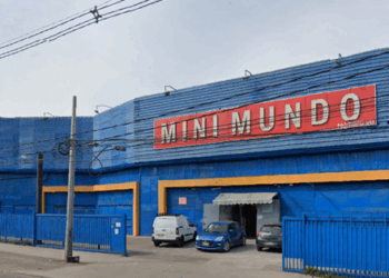 Informe de la CNC advierte sobre la informalidad y las falsificaciones en los malls chinos del país.