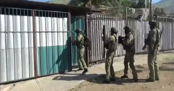 Carabineros confisca 30 kilos de droga relacionados con el caso del niño que falleció en Recoleta.