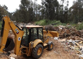Aumentan la limpieza en la zona utilizada como macrobasural en la parte alta de Valparaíso.